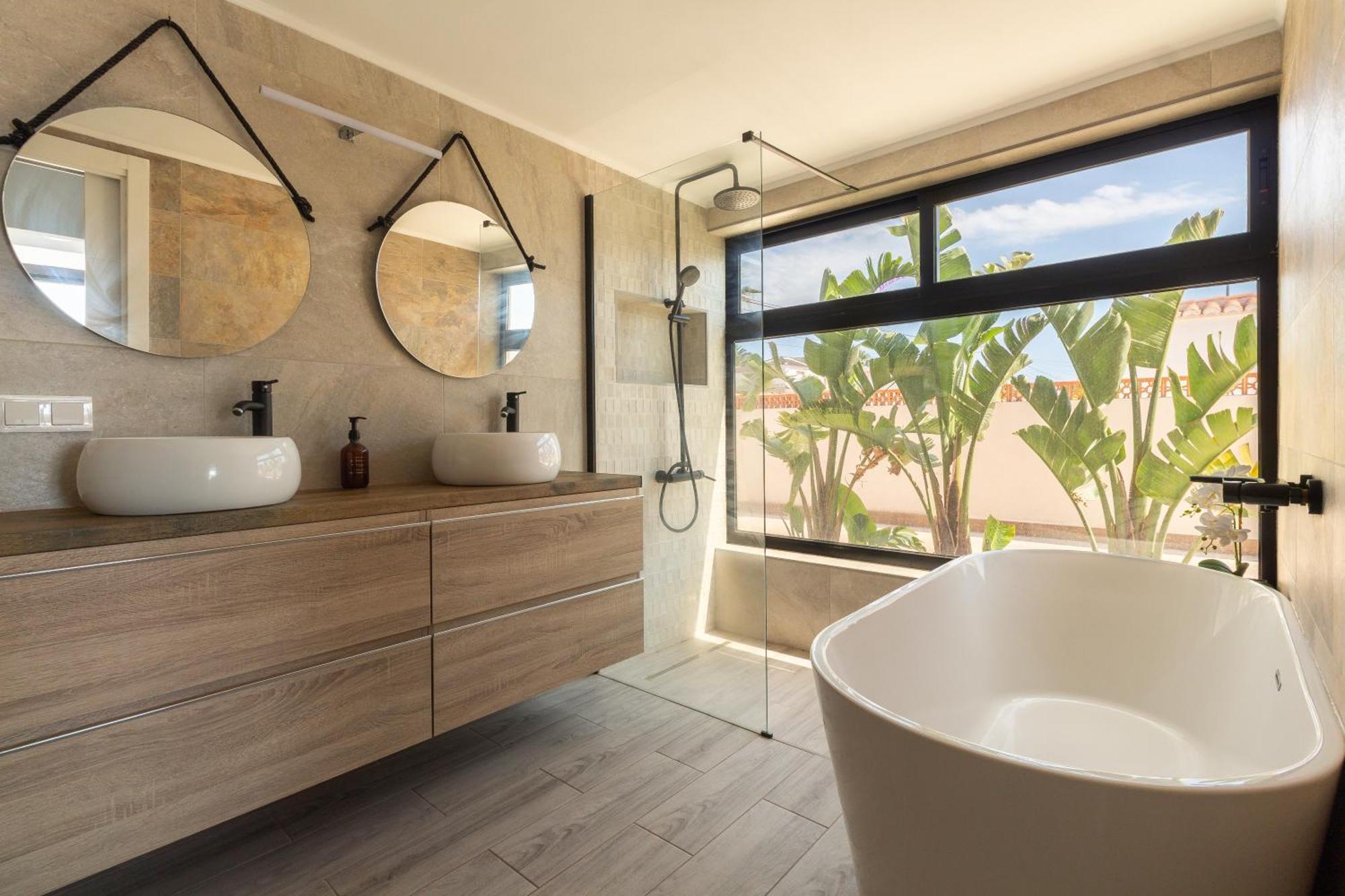 Pink Lagoon Villa Торевиеха Екстериор снимка